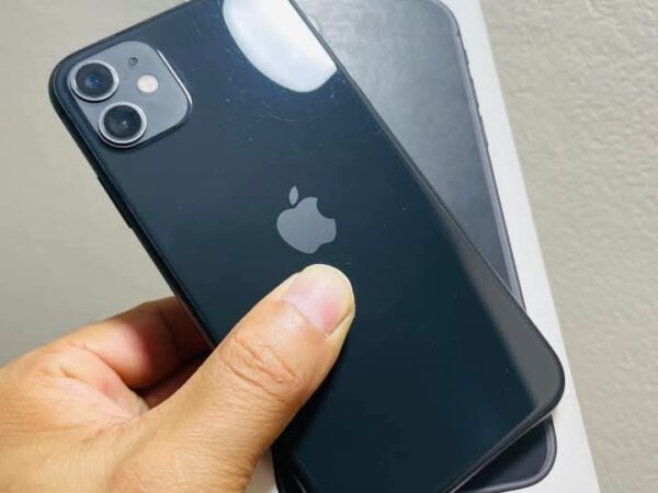 Iphone 11 Mobile Phone For Sale at Mirpur 6/10 in Dhaka.