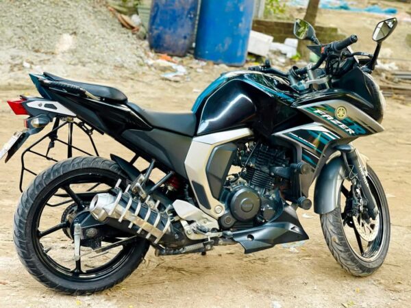 Yamaha Fazer V2 Fi Motorcycle For Sale at Jowar Sahara, Norda/Mohammedpur in Dhaka.