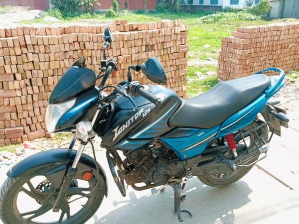 Hero Ignitor 125cc Motorcycle For Sale at Nazrul Islam Sarok, Nathullabad in Barisal.