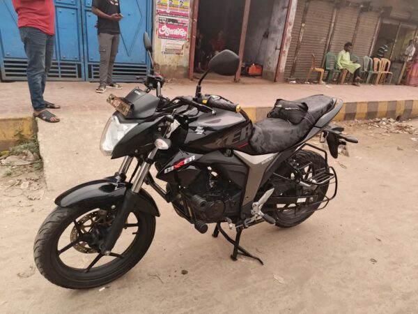 Suzuki Gixxer Monotone 2024 Model Motorcycle For Sale in Khulna.