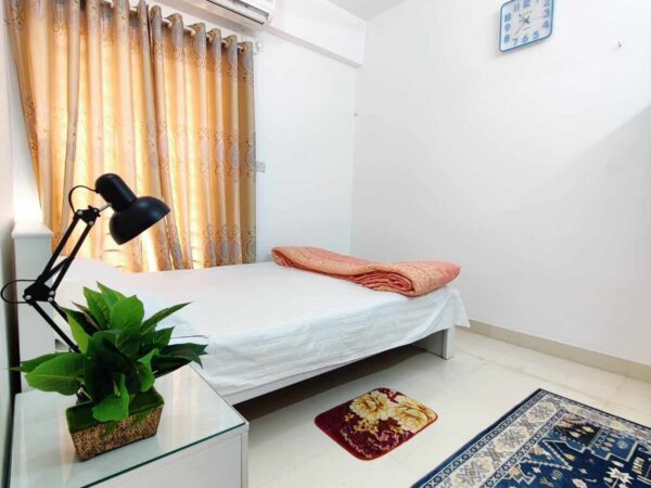 Rent Furnished 2 Bedroom Apartment in Bashundhara R/A.