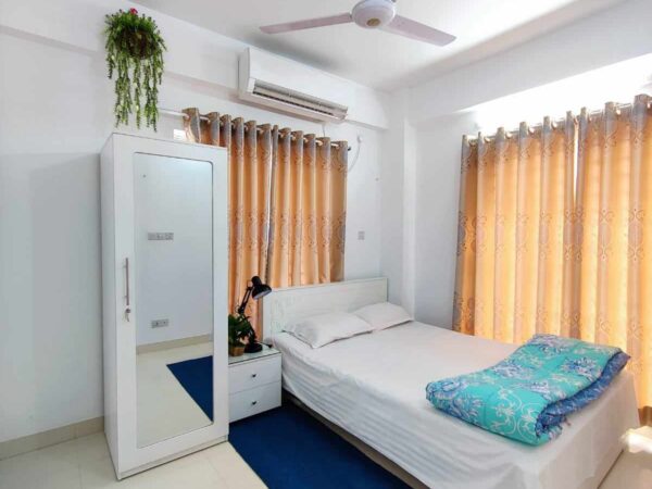 Rent Furnished 2 Bedroom Apartment in Bashundhara R/A.