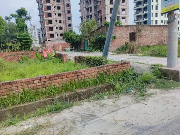 Block-N 5 Katha Plot Bashundhara R/A