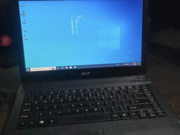 Acer Intel core i3, 1st gen @2.50GHz 8GB RAM Used Laptop Sale In Middle badda Gulshan, Dhaka