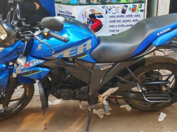 Suzuki Gixxer Monoton Double Disk 150cc Motorcycle For Sale at Cumilla Barua in Chattogram.