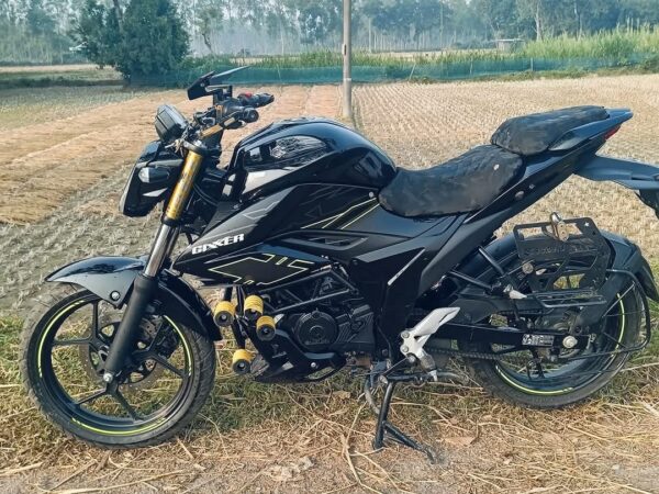 Suzuki Gixxer Motorcycle For Sale at Madhupur, Tangail in Dhaka.