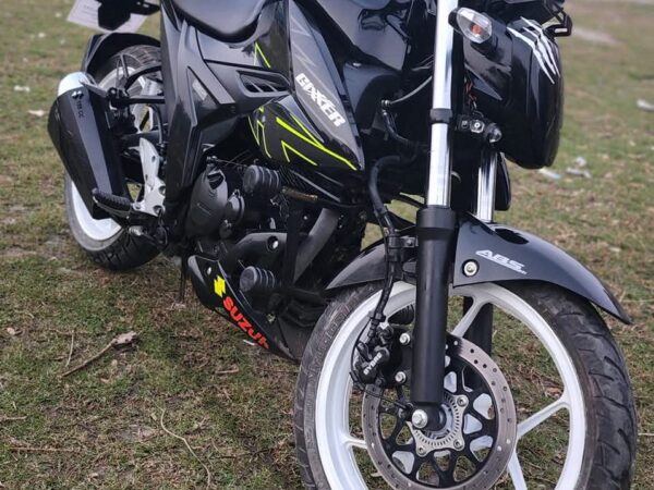 Suzuki Gixxer Motorcycle For Sale at Narail in Khulna.