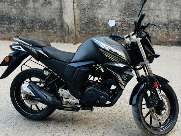 Yamaha Fzs V2 Motorcycle For Sale at Jatrabari in Dhaka.