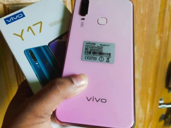 Vivo Y17 8/256 GB Modal Mobile Phone Sale In Dhaka Hatirpul Nahar Plaza.