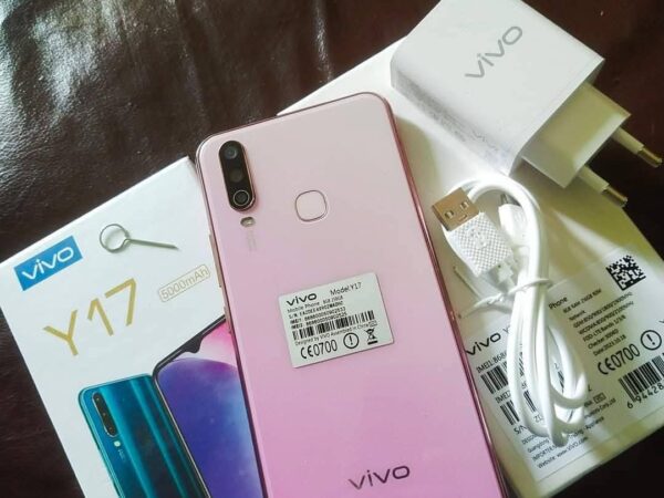 Vivo Y17 8/256 GB Modal Mobile Phone Sale In Dhaka Hatirpul Nahar Plaza.