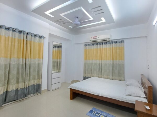 Rent Furnished Two Bedroom Apartment in Bashundhara R/A.