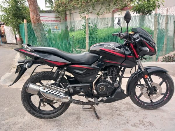 Bajaj Pulsar 150cc Motorcycle For Sale at West Budhpara, Motihar in Rajshahi.