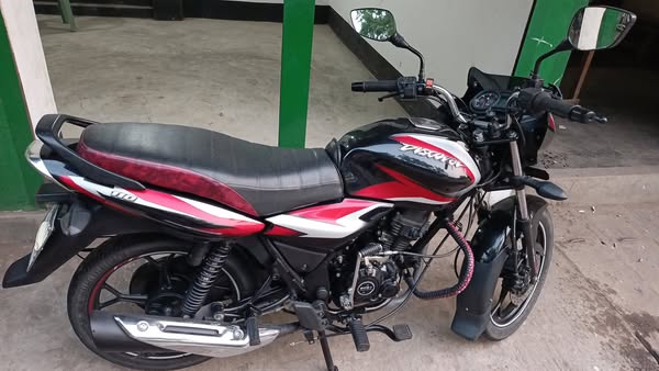 ডিসকাভার ১১০ সিসি মডেল ২০২২ এর মটরসাইকেল বিক্রয় শালবন মিস্তিপাড়া, শিয়ালুর মোড়,রংপুর।