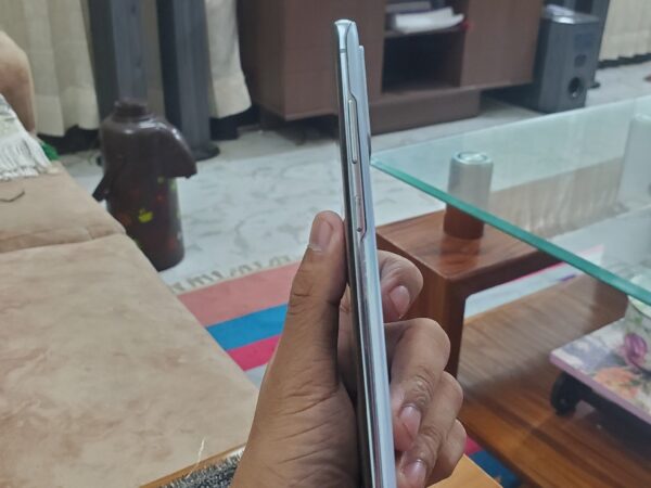 Samsung Galaxy s20plus ram 8gb 128storage Used Mobile Phone Sale In check post, islambag, Rangpur.