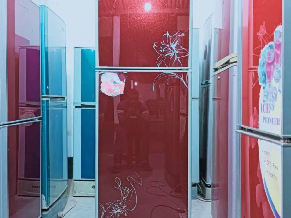 MYLIFE Glass door ৩০০লিটার ফ্রিজটি বিক্রয় করা হইবে আনসার রোড, মাওনা, গাজীপুর