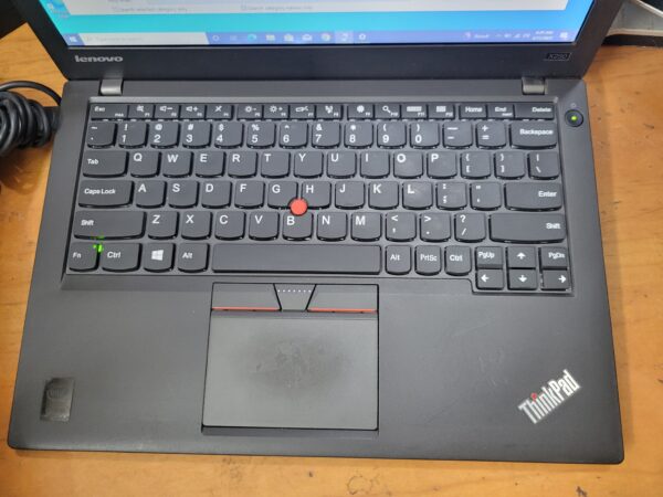 Lenovo Thinkpad Core i5 5th gen Used Laptop Sale In Shahjadpur Confidence Tower Badda Dhaka.