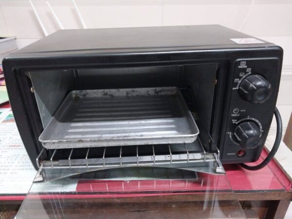 Mistral oven 9 litter Used For Sale In Dhanmondi Zigatola.