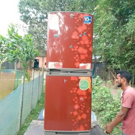Walton ফ্রিজ বিক্রি হারাগাছ রোড ছোটপুল বাজারে অবস্থিত এম এম আই ফ্রিজ গ্যালারী।