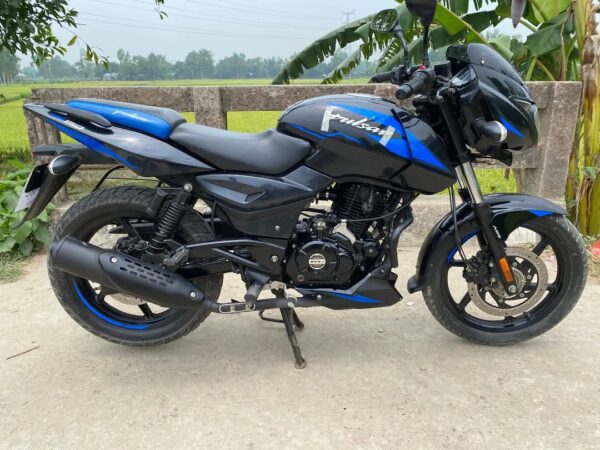Bajaj Pulsar 150cc Motorcycle For Sale at Charabari Bazar, Tangail in Dhaka.