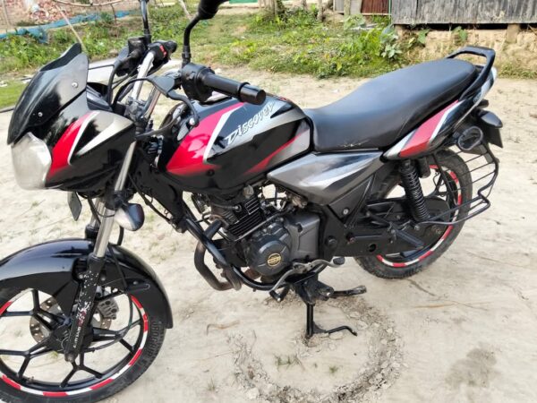 Bajaj Discover 125cc Motorcycle For Sale at Netrokona in Mymensingh.