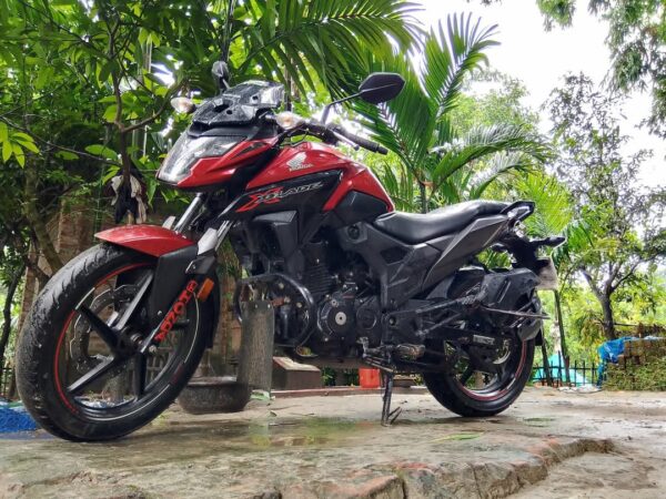Honda Xblade 2021 Motorcycle For Sale at Koimari Bazar, Joldhaka, Nilphamari in Rangpur.
