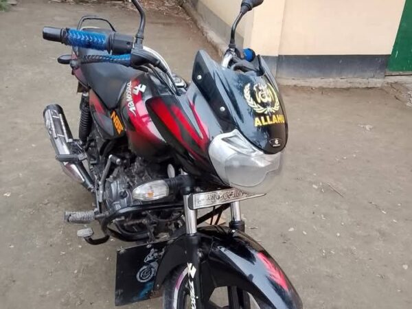Bajaj Discover 125cc Motorcycle For Sale at Hossainpur Thana, Kishoreganj in Dhaka.