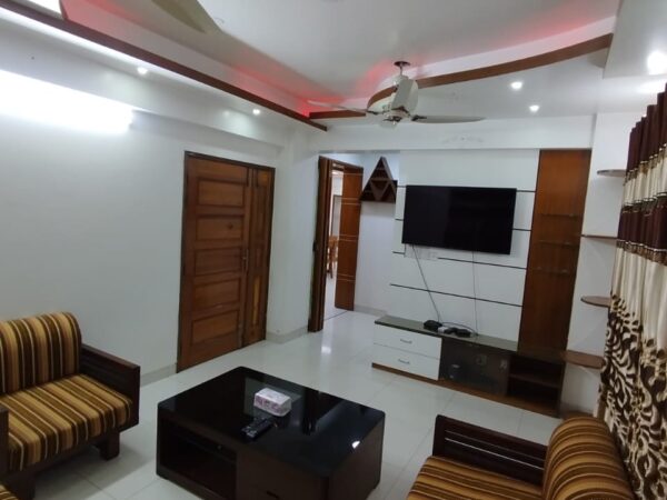 Rent Furnished 4 Bedroom Apartment in Bashundhara R/A