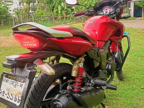 হিরো হোন্ডা ডাবল ডিক্স গাড়ি বিক্রয় করা হবে ঢাকা ফার্মগেট তেজকুনি পাড়া।