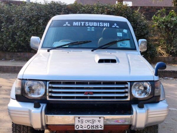Mitsubishi Pajero V6 (1995) Model Sale In Akash Enterprise 151, Buddhijibi Road Mohammadpur Dhaka