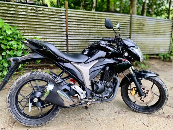 Suzuki Gixxer Monotone Motorcycle For Sale at Tangail Sadar, Futani Bazar in Dhaka.