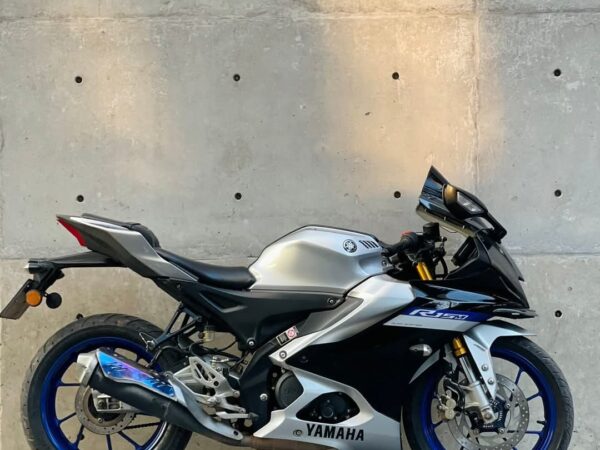 Yamaha R15M Motorcycle For Sale at East, Madarbari, Kamalgate in Chittagong.