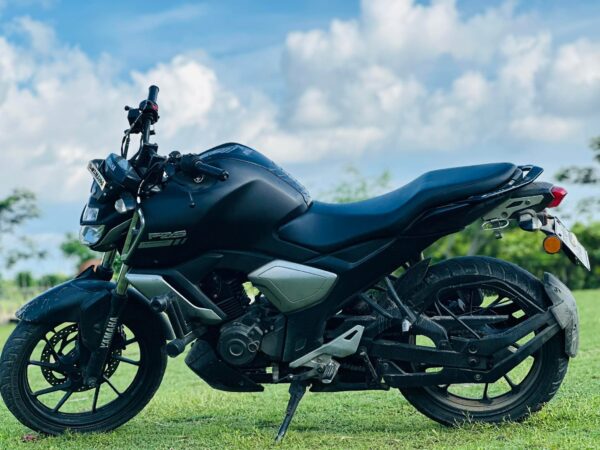 Yamaha FZ-S V3 2021 Motorcycle For Sale at Mirpur-10 in Dhaka.