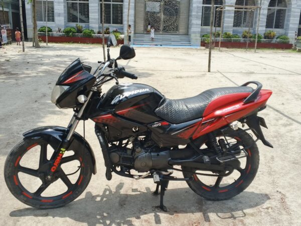 গ্লামার ১২৫ সিসি বাইক বিক্রয় করা হবে, শাপলা, রংপুর।