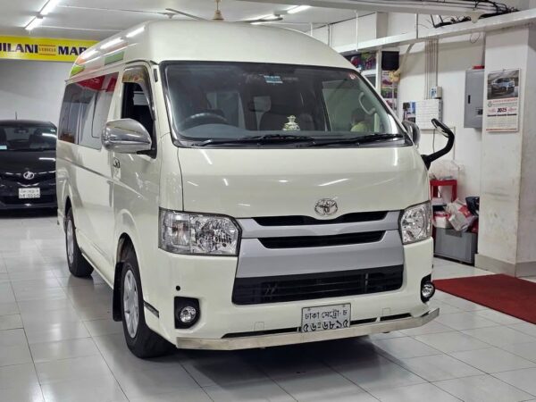 Toyota-Hiace-Super GL 2015 মডেল এর গাড়িটি বিক্রি হবে শ্যামলী রিং-রোড, টিক্কাপাড়া, মোহাম্মদপুর, ঢাকা